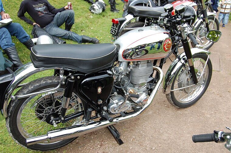 BSA Gold Star DBD34