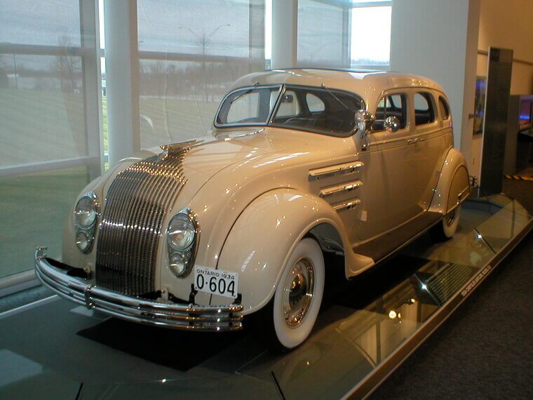 1934: Chrysler Airflow