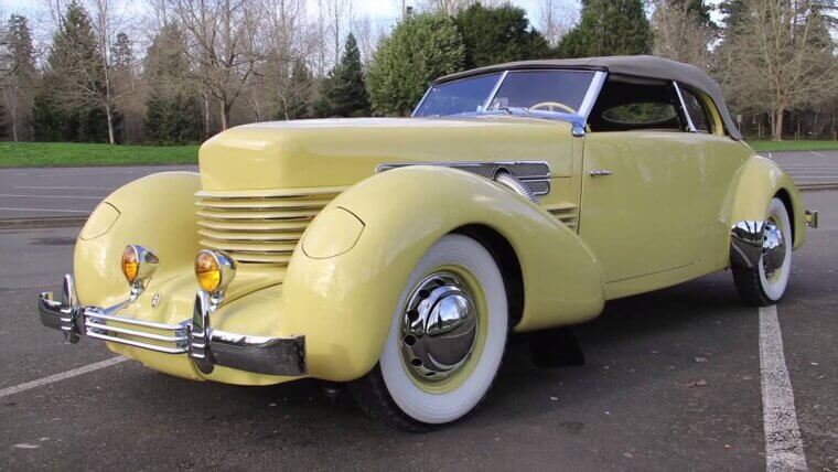 1937: Cord 812 Phaeton