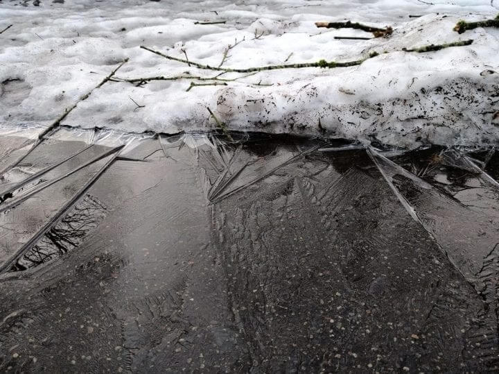 Very Glossy Pavement Could Be A Bad Sign For Winter