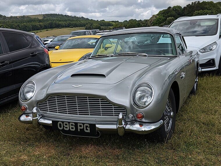 Aston Martin DB5