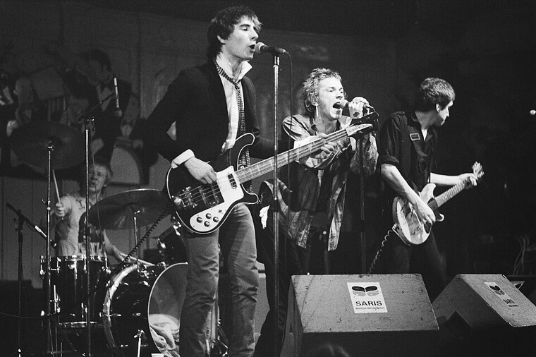 Sex Pistols Flame Out Spectacularly On Their American Tour