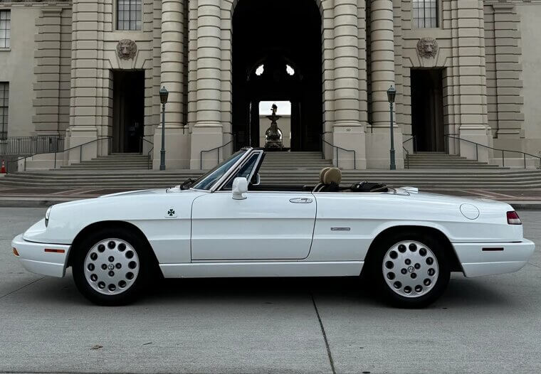 Alfa Romeo Spider Veloce