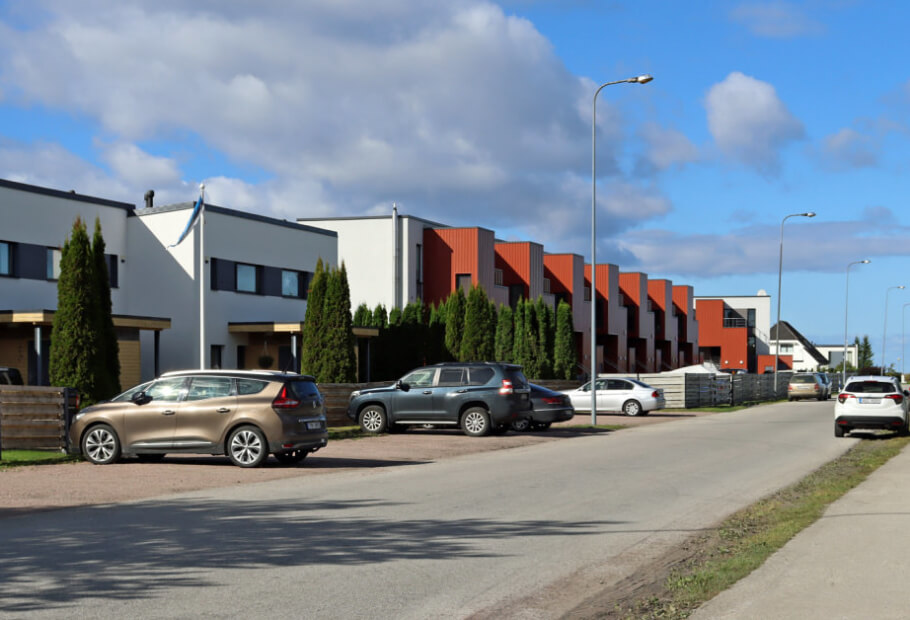 One-Of-A-Kind Neighbors That Make the Neighborhood Interesting