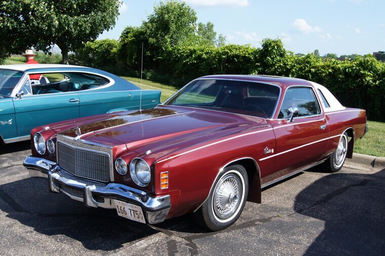 Chrysler Cordoba – “Rich Corinthian Leather” (1975)