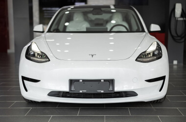 Luxury Cars That Surprisingly Hold Their Value