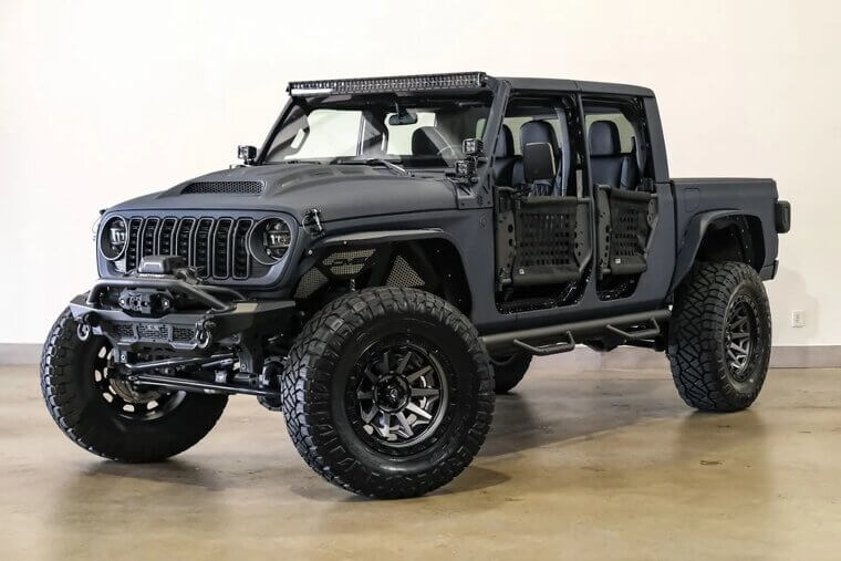 2025 Jeep Gladiator NightHawk 4X4 - $79,900
