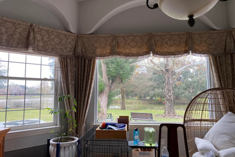 Minimal Window Treatments