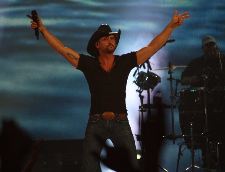 Tug McGraw's Terminal Diagnosis Inspires Tim McGraw's Powerful "Live Like You Were Dying"