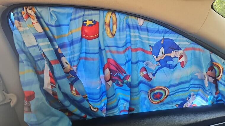 Keep A Bedsheet In Your Car For Instant Window Shade