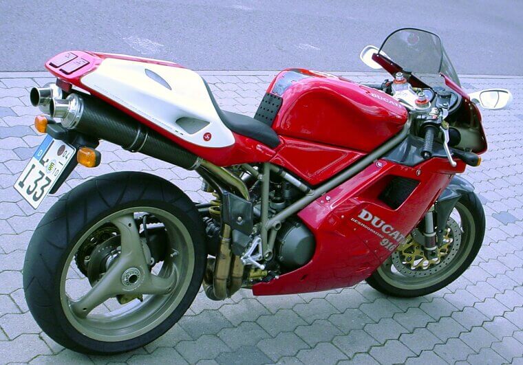 Ducati 916