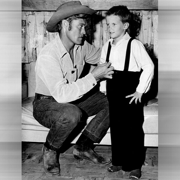 The Father-Son Bond Wasn't as Strong Off-Screen