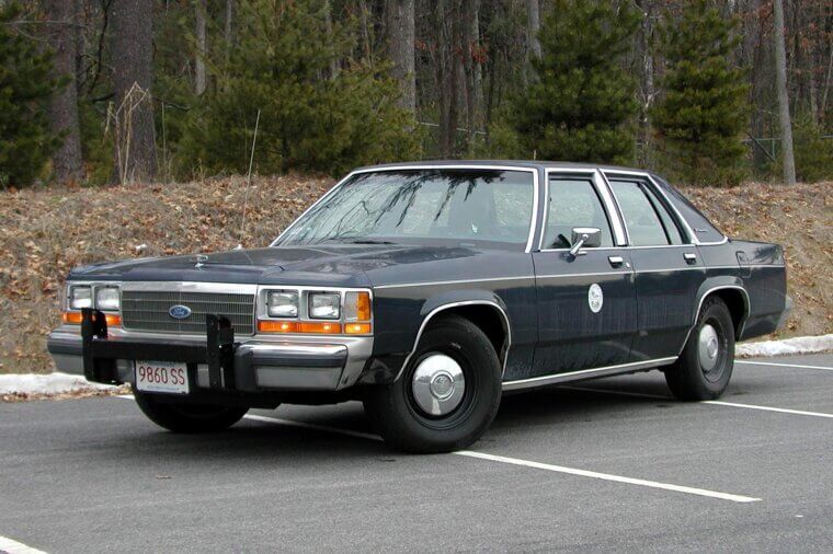 Ford Crown Victoria