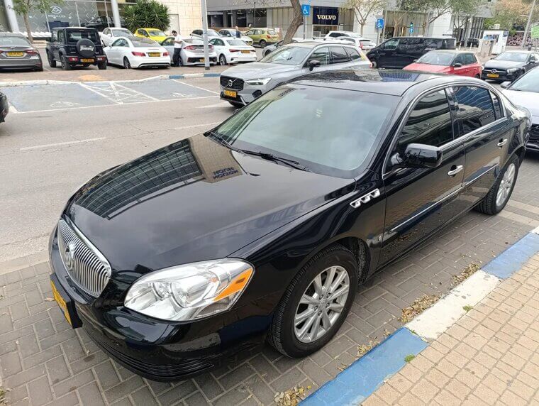 Buick Lucerne