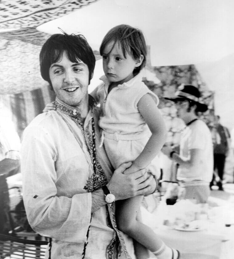 Paul McCartney's Heartfelt Empathy For Young Julian Lennon Inspired The Beatles' "Hey Jude"