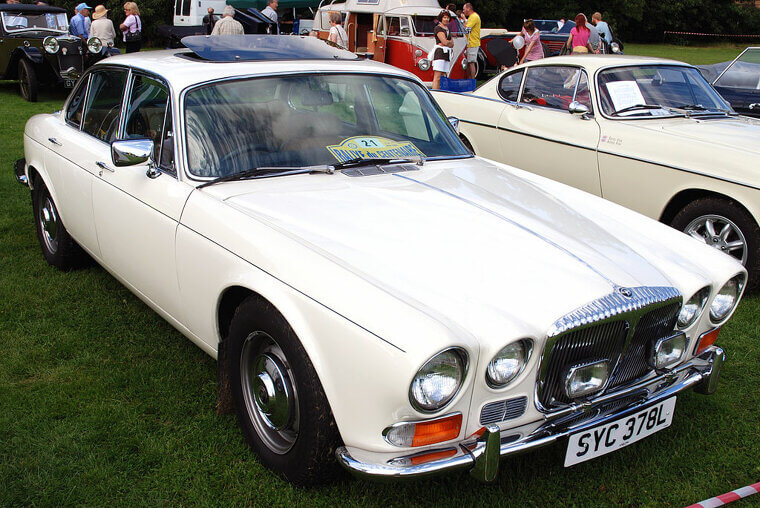 Daimler Double Six (1972–1992)