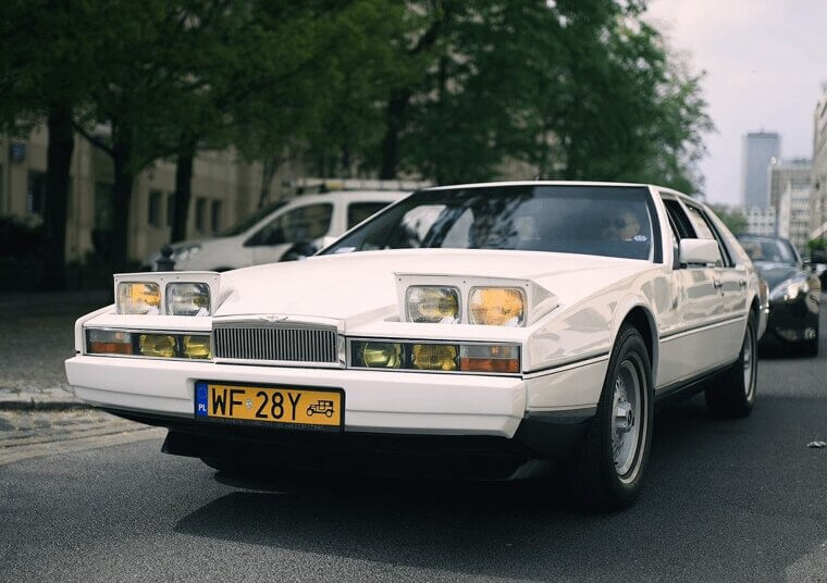 Aston Martin Lagonda (1976–1989)
