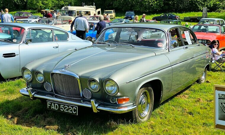 Jaguar Mark X (1961–1970)
