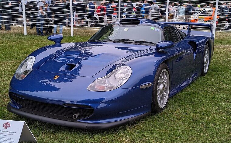 Porsche 911 GT1 Straßenversion (1997)