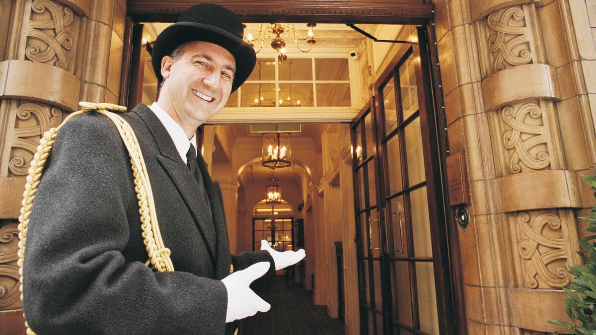 NYC Doormen Are Sharing The Wildest Things They’ve Seen wMoneyVersed