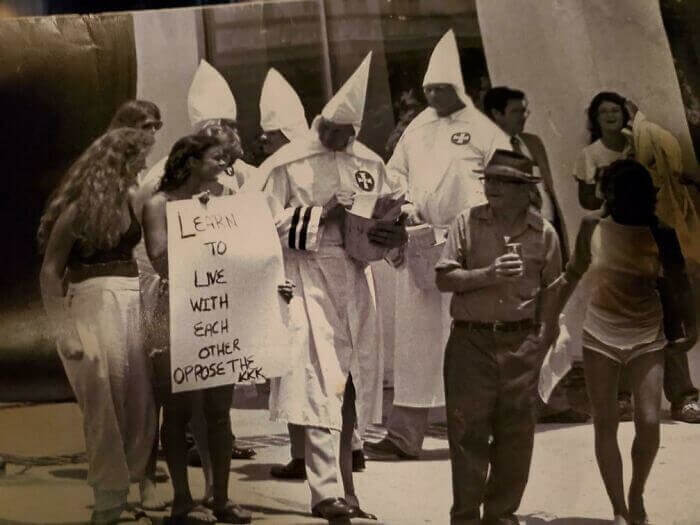 This Mom Bravely Protesting The KKK