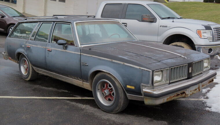 Oldsmobile Cutlass Cruiser