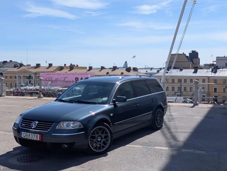 Volkswagen Passat W8 Wagon