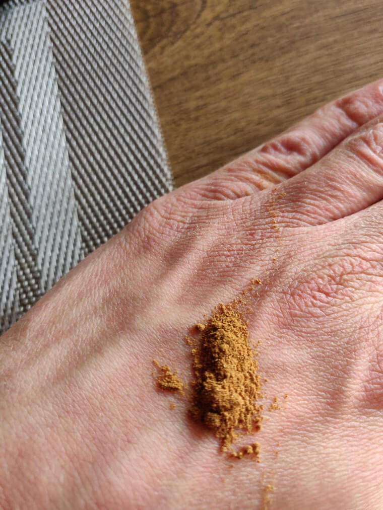 Ground Cinnamon Loses Volatile Oils Rapidly So Rub Between Fingers And Sniff