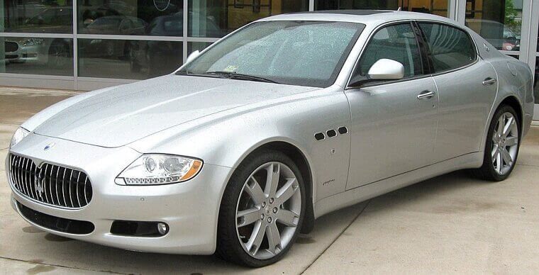 Maserati Quattroporte V (2003–2012)