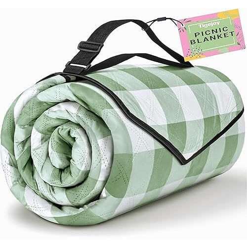 Spacious Picnic Blanket that Makes Outdoor Dining Delightful. Now 23% Off!