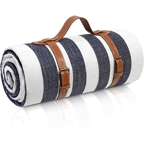 Premium Outdoor Blanket that Accommodates Your Whole Group. Now 24% Off!