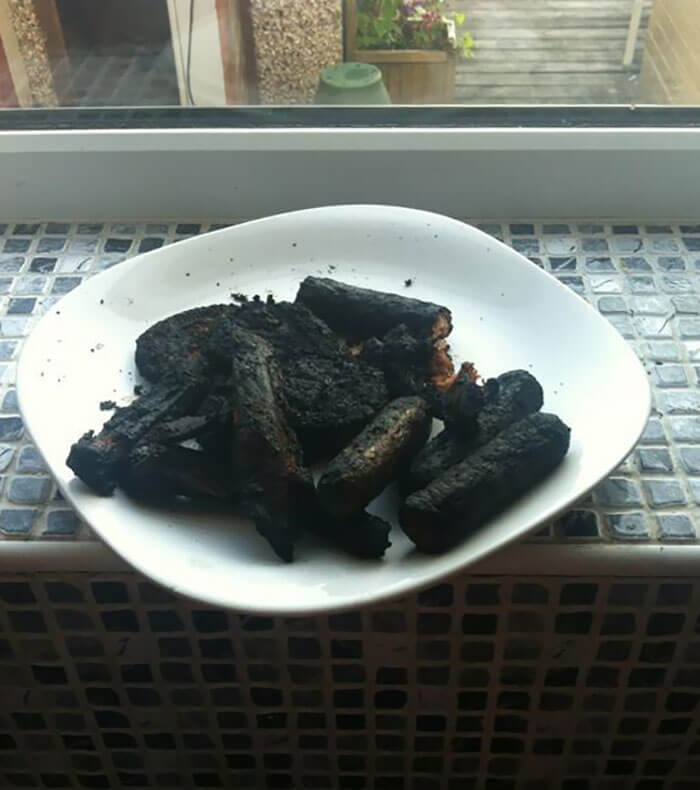 Unless The Traditional Food From Pompeii Is Burnt, This Is An Epic Fail
