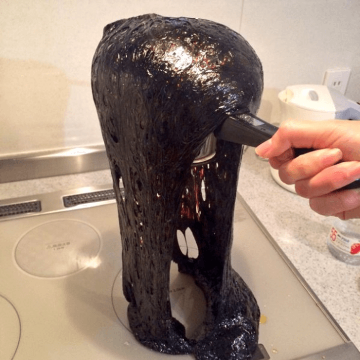 Some People Should Just Stay Very Far Away From The Kitchen