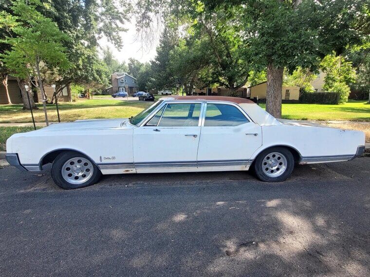 1965 Oldsmobile Delta 88 - $4,500