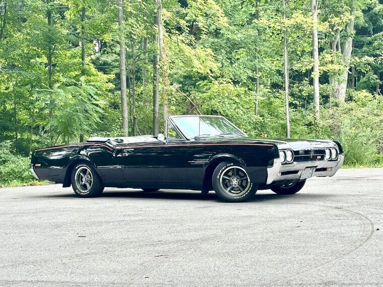 1966 Oldsmobile Cutlass 442 Convertible - $32,500