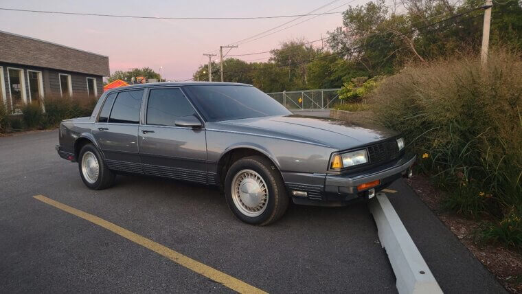 1989 Oldsmobile 98 - $15,997