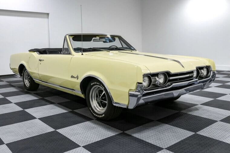 1967 Oldsmobile Cutlass Supreme - $24,999