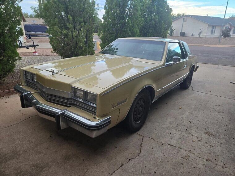1984 Oldsmobile Toronado Caliente - $3,000