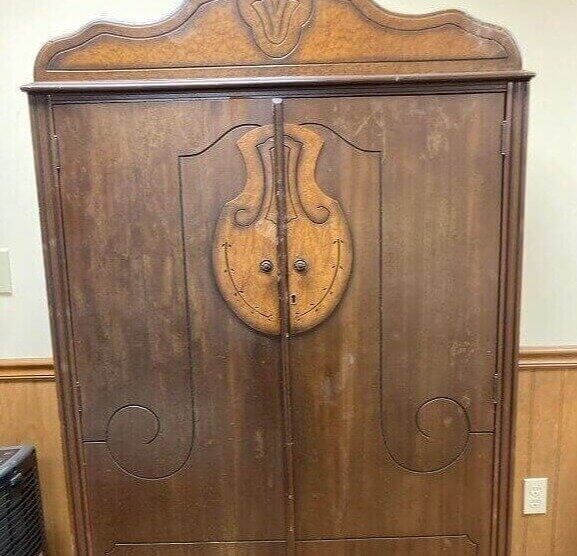 Timeless Wardrobe Revival