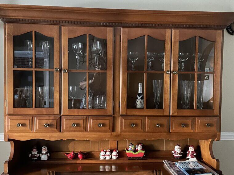 Elegant Wooden Hutch for a Timeless Flip