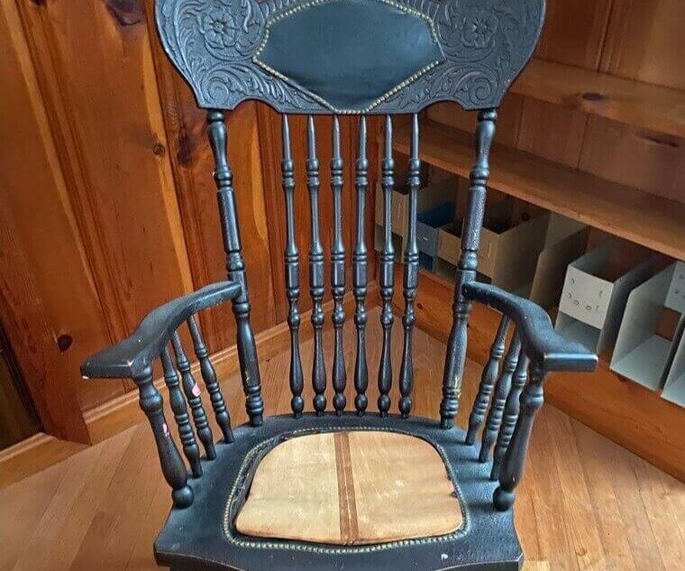 Rocking Chair Revival: A Timeless Flip