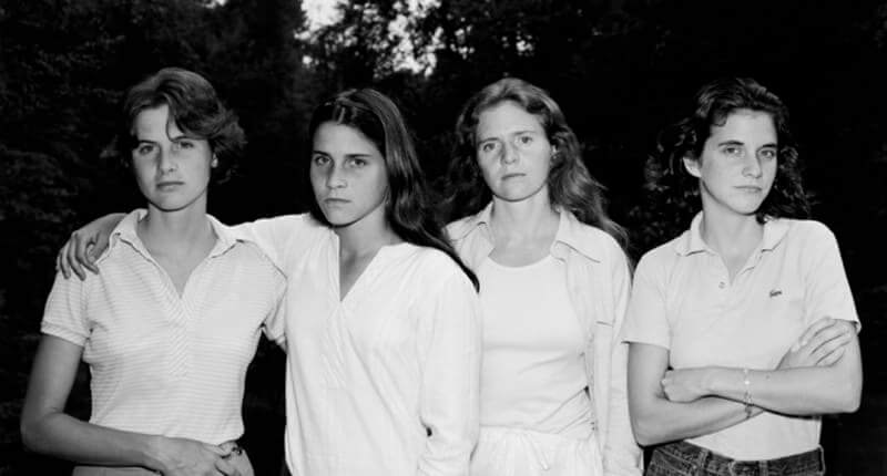 4 Sisters Took The Same Picture For 40 Years And The Change Overtime Is Beautiful