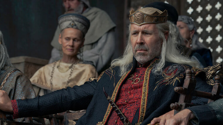 Debate Over Who Will Take the Throne Leaves the King Suspicious