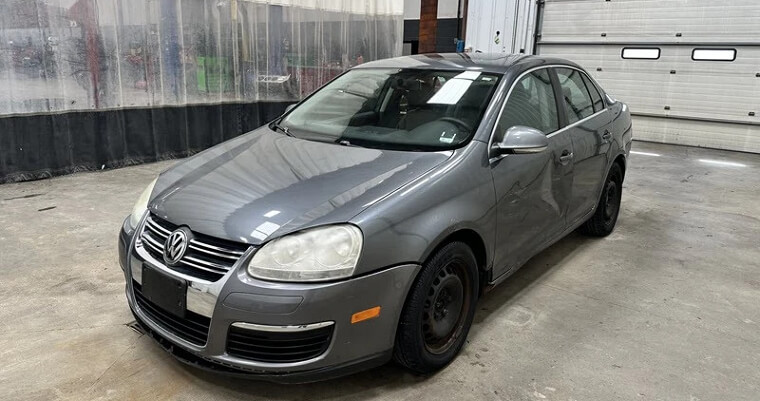 2009 Volkswagen Jetta - $2,900.00