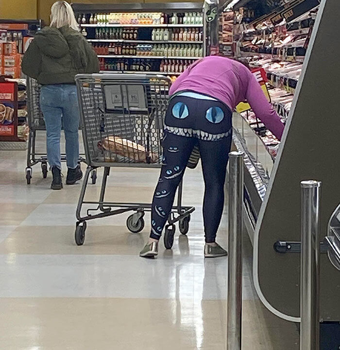 Parece que esse bumbum está nos encarando. Ei, espera um minuto...