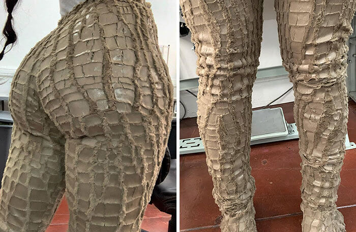 Calça inspirada em bolas de futebol bem antigas