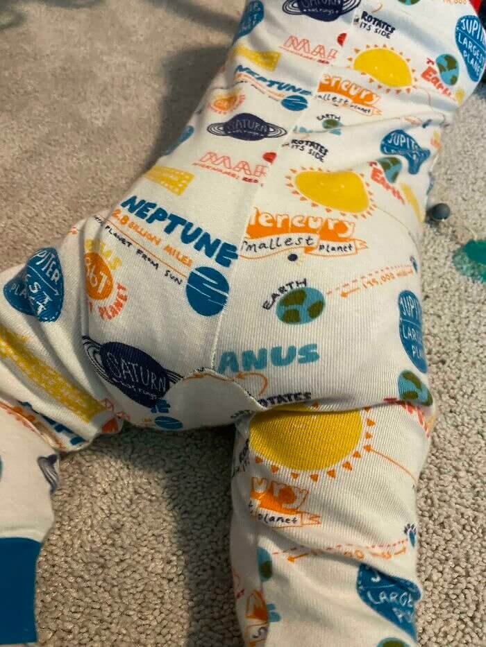 Onde fica o planeta Urano? Pergunte a esse pijama