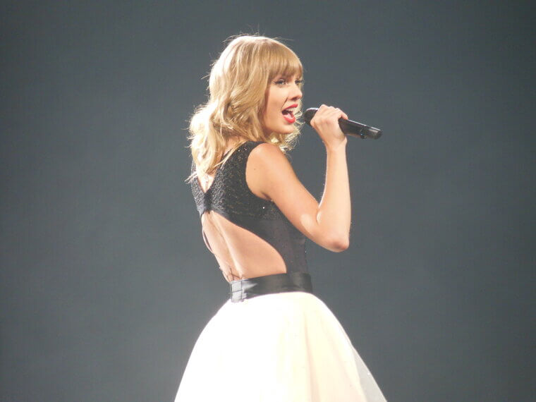 Taylor Swift Spent Her Childhood Living on a Scenic Christmas Tree Farm