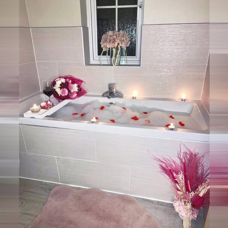 Romantic Candlelit Bath Experience
