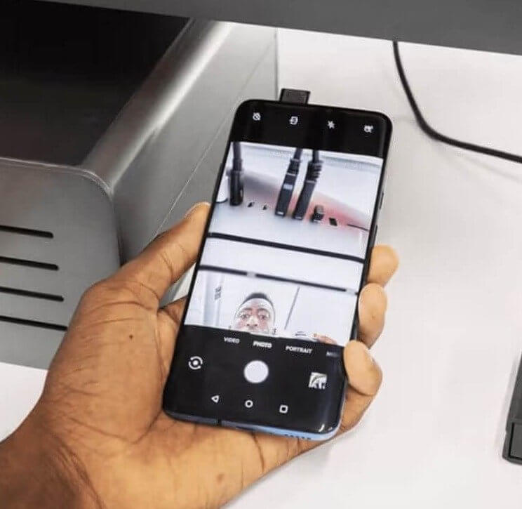 Use a câmera do telefone para ver lugares difíceis de alcançar